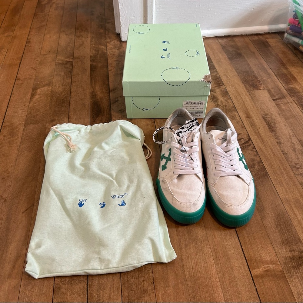 Off White By Virgil Abloh Vulconized Low Sneakers Green & White